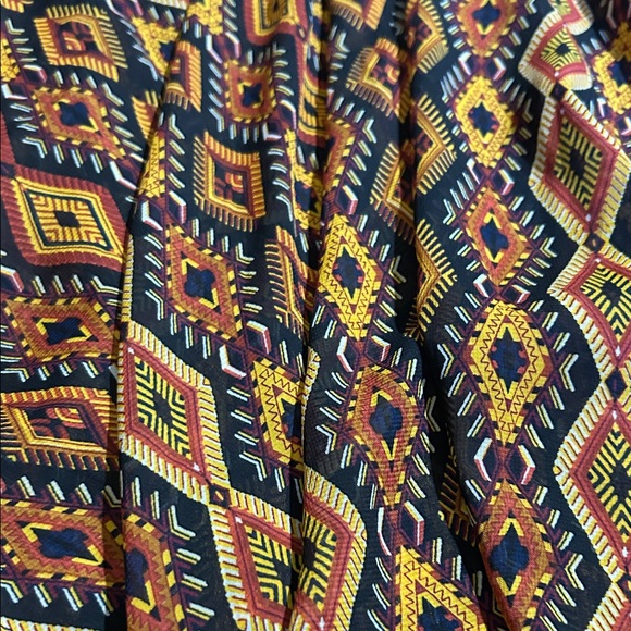 Geometric A-Line Top - Multicolor Pattern - Picture 2 of 5